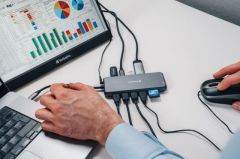 32154 HUB USB-C Pro Multiport 14 Port 2 x HDMI VGAxRJ453 x USB-A 3.2 Gen1