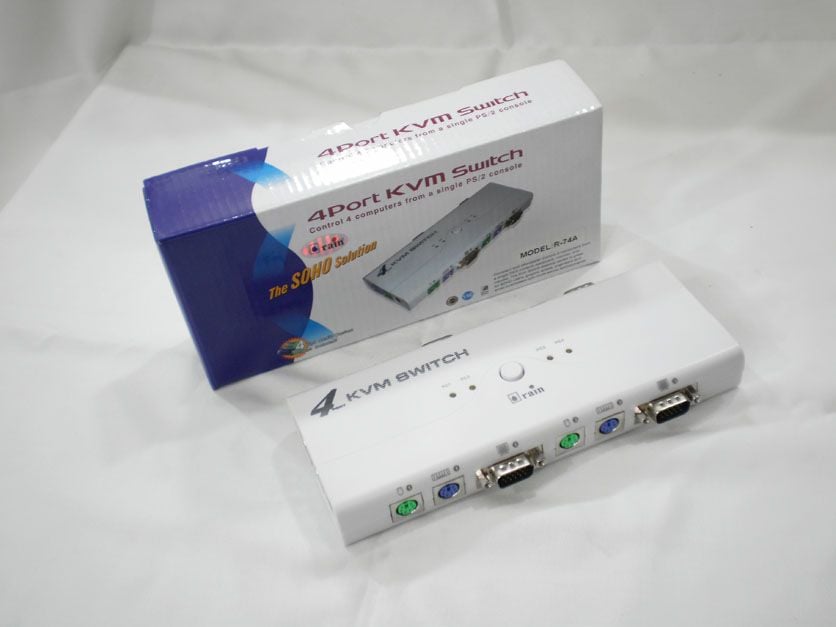 RAİN R-74A 4 PORT KVM SWİTCH - 4 ADET KABLOLU